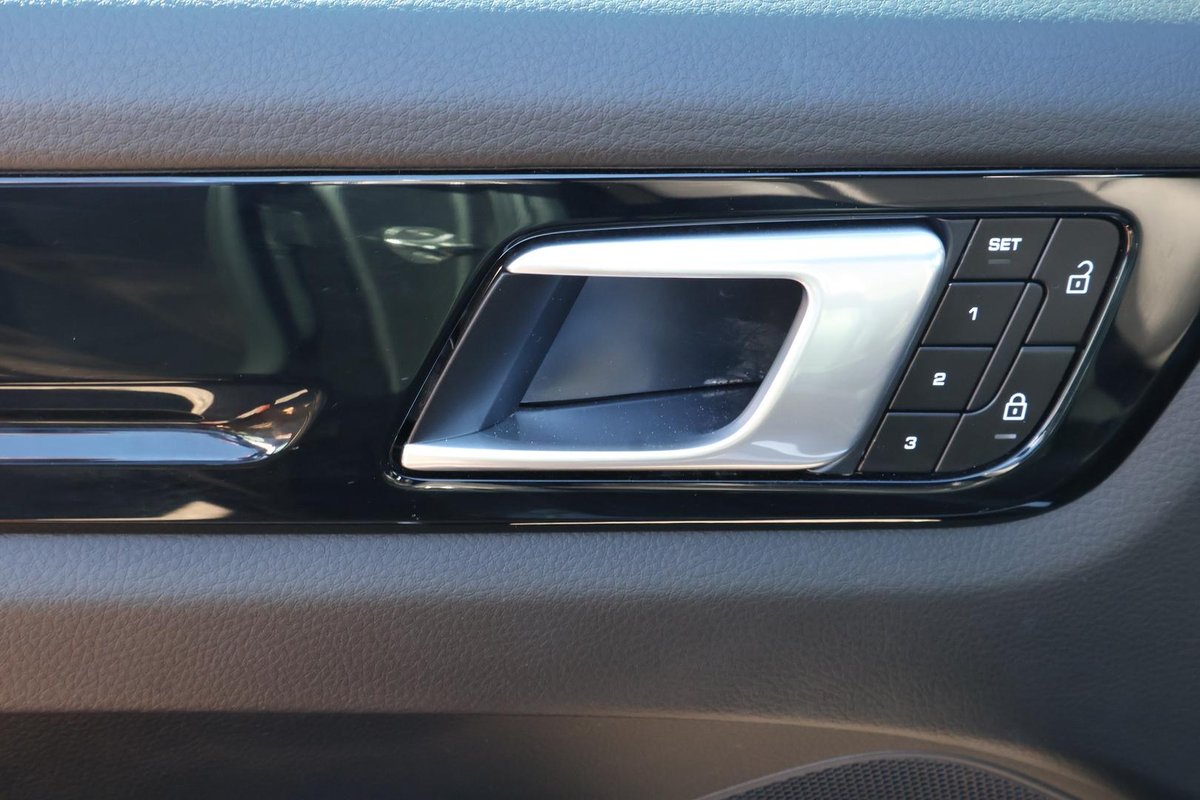 2021 Porsche Cayenne 9YA MY22 4X4 On Demand image 21