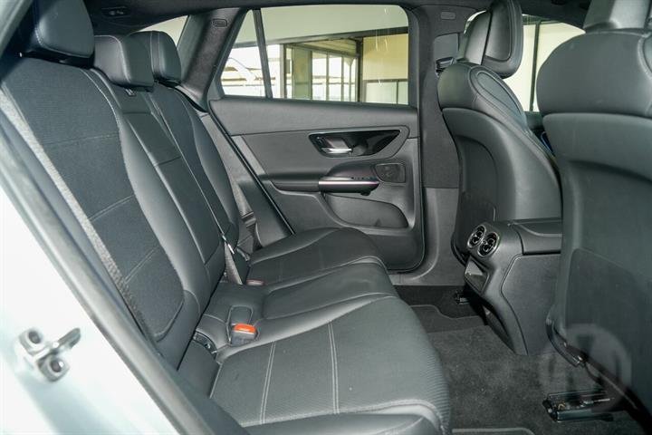 2025 Mercedes-Benz GLC-Class GLC200 X254 Four Wheel Drive image 12