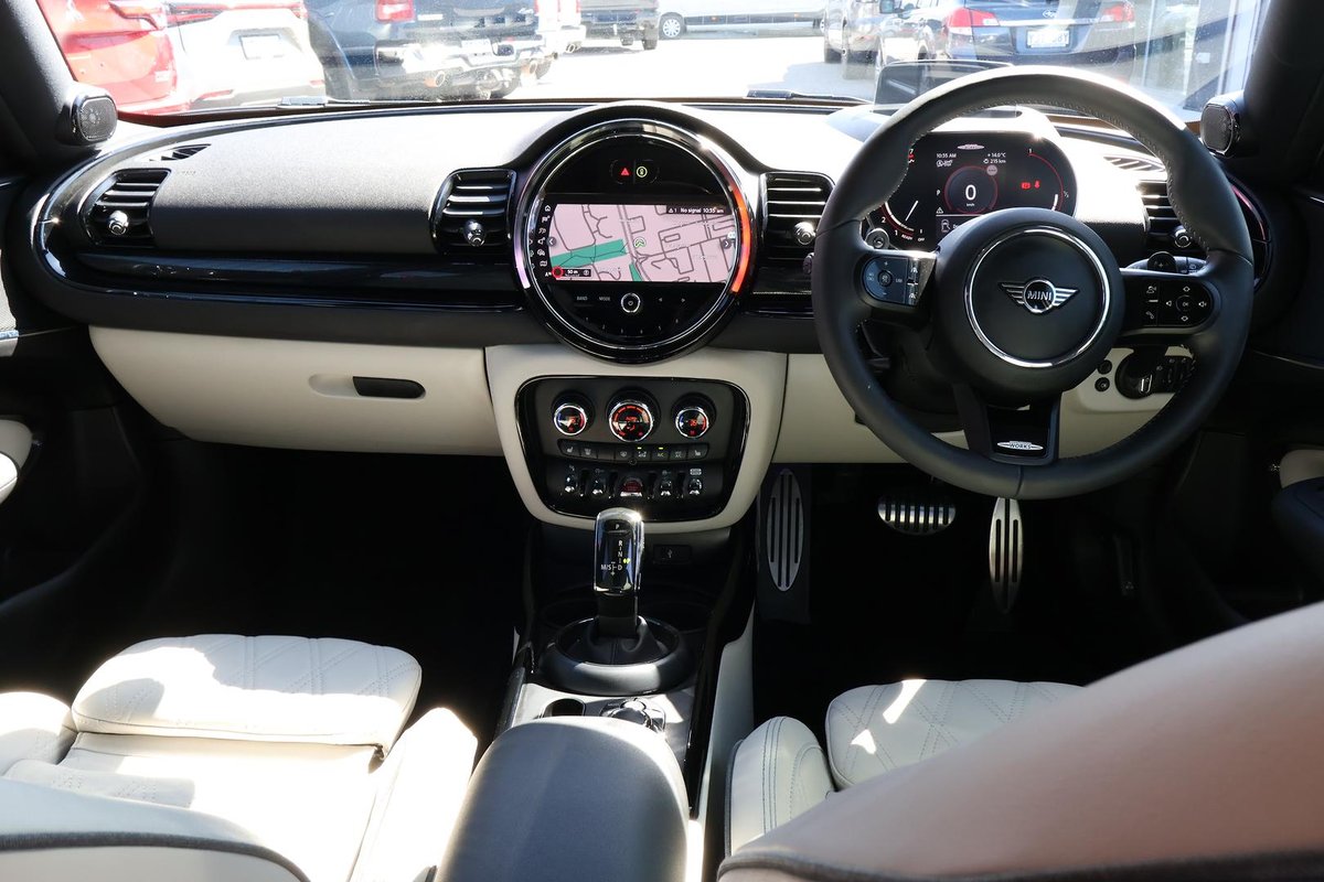 2023 MINI Clubman John Cooper Works Classic F54 LCI Four Wheel Drive image 9