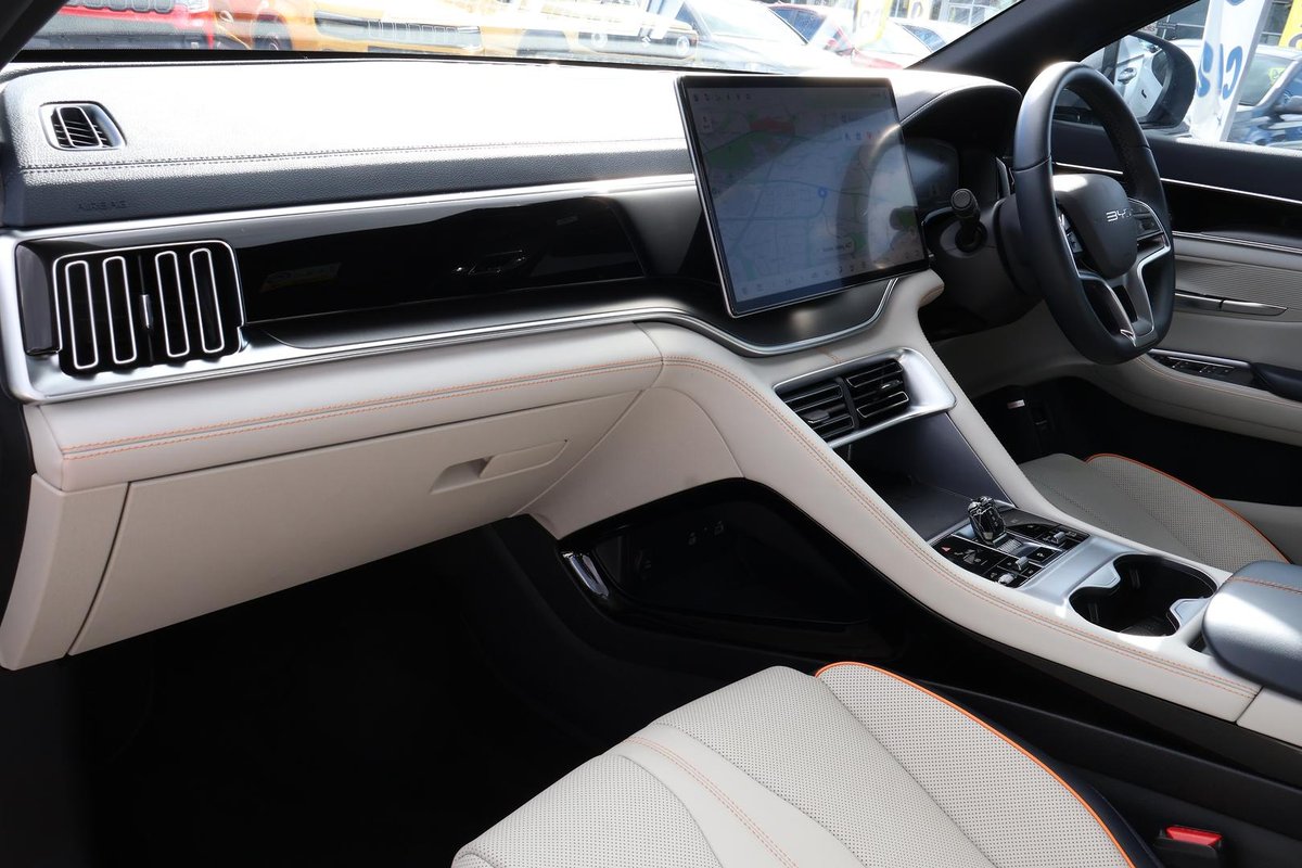 2024 BYD SEALION 6 Premium AWD image 26