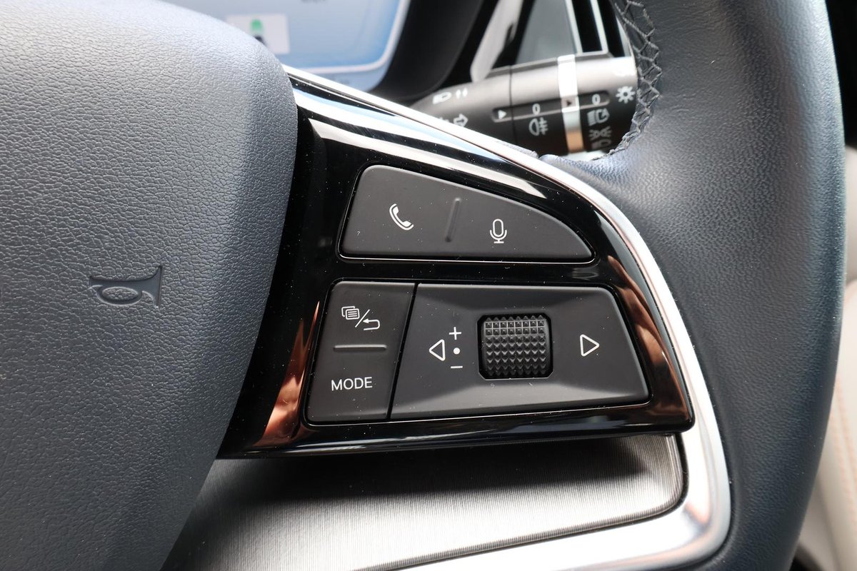 2024 BYD SEALION 6 Premium AWD image 12