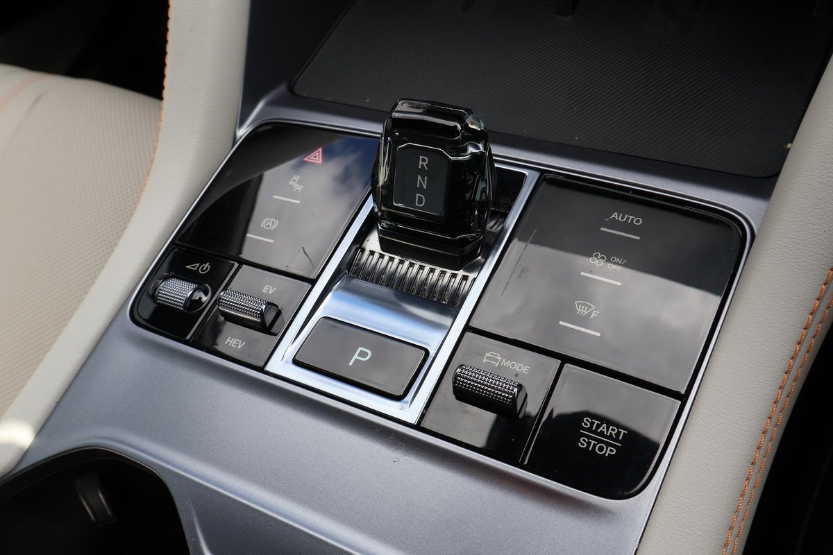 2024 BYD SEALION 6 Premium AWD image 20