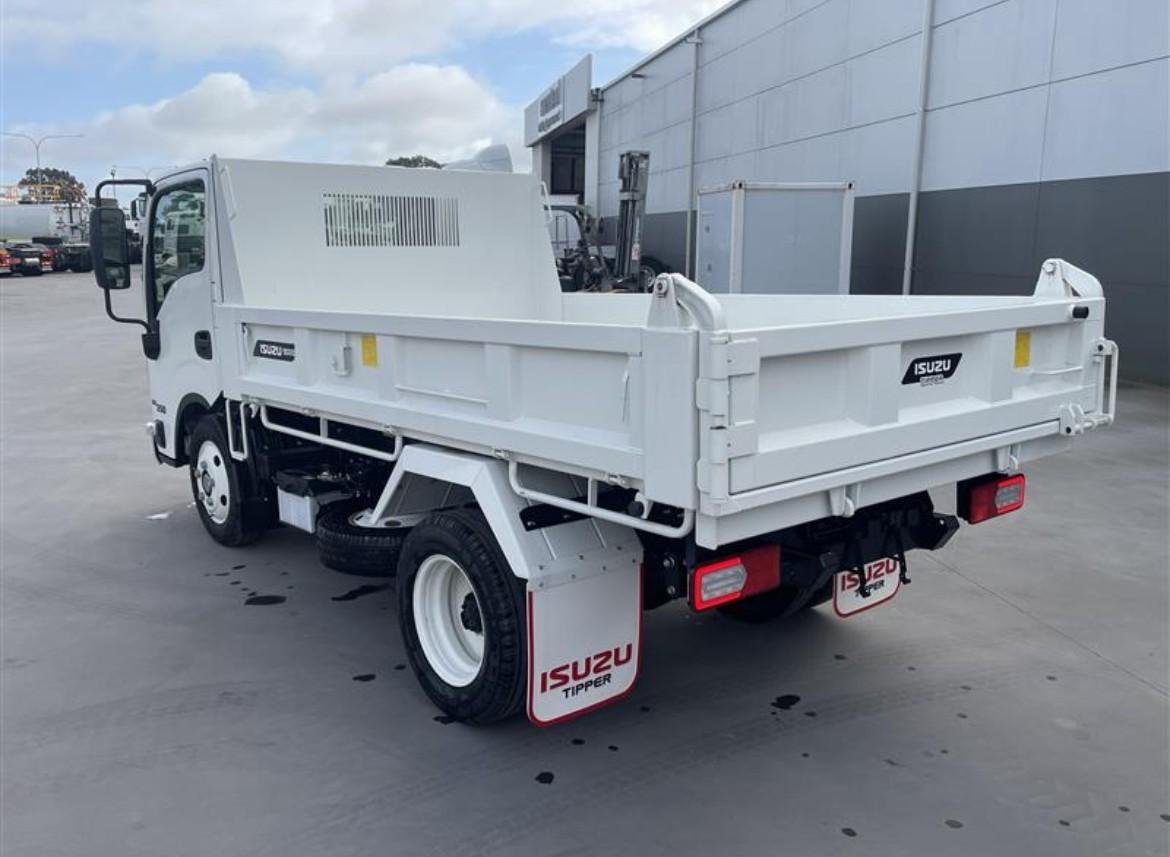 2025 Isuzu N Series NKR 62/45-150 DT D25 Tipper image 7
