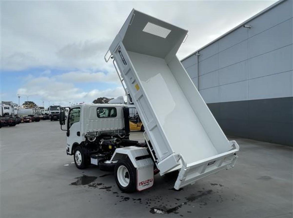 2025 Isuzu N Series NKR 62/45-150 DT D25 Tipper image 8