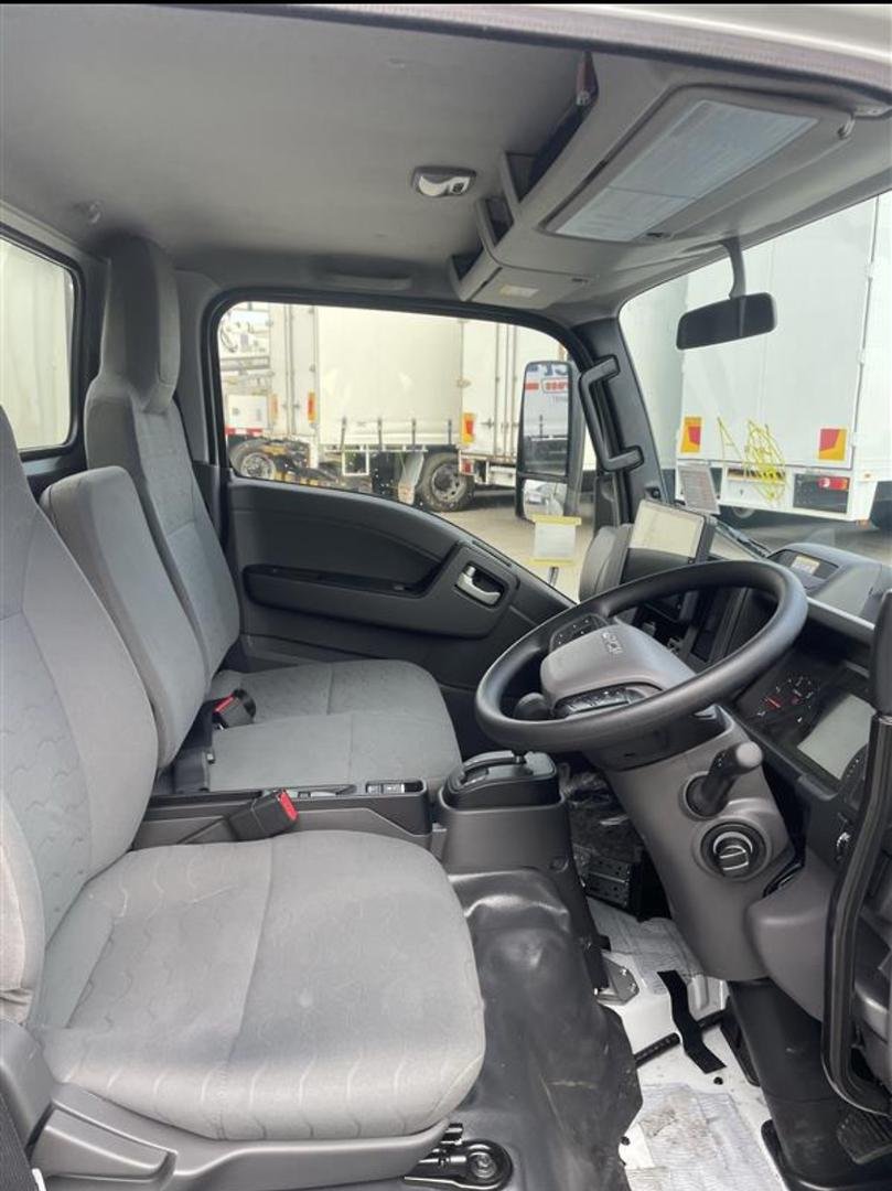 2025 Isuzu N Series NKR 62/45-150 DT D25 Tipper image 16