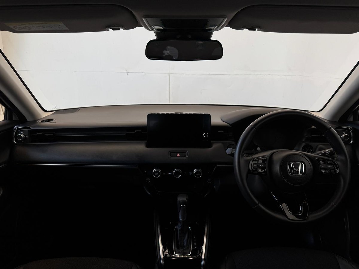 2024 Honda HR-V e:HEV X MY25 image 14
