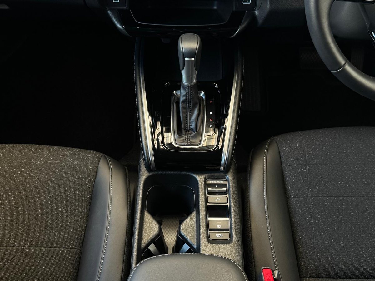 2024 Honda HR-V e:HEV X MY25 image 12
