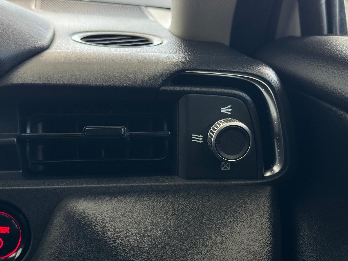 2024 Honda HR-V e:HEV X MY25 image 11