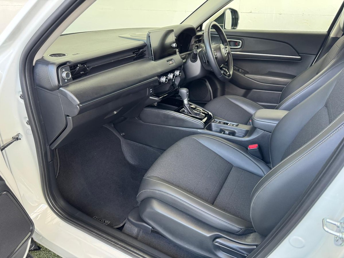 2024 Honda HR-V e:HEV X MY25 image 19