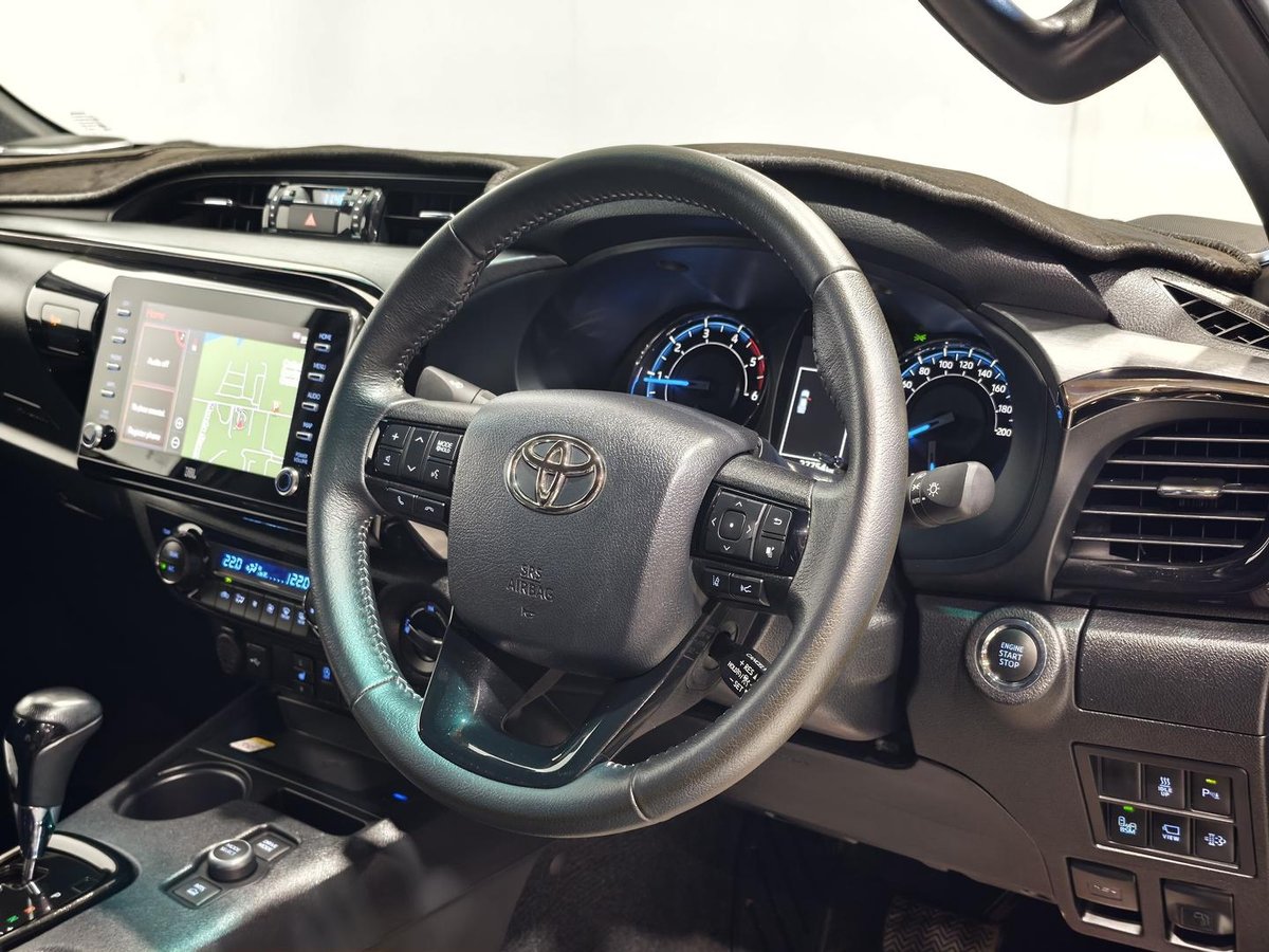 2024 Toyota Hilux Rogue 48V GUN126R 4X4 Dual Range image 7
