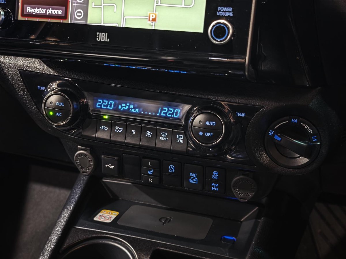 2024 Toyota Hilux Rogue 48V GUN126R 4X4 Dual Range image 12