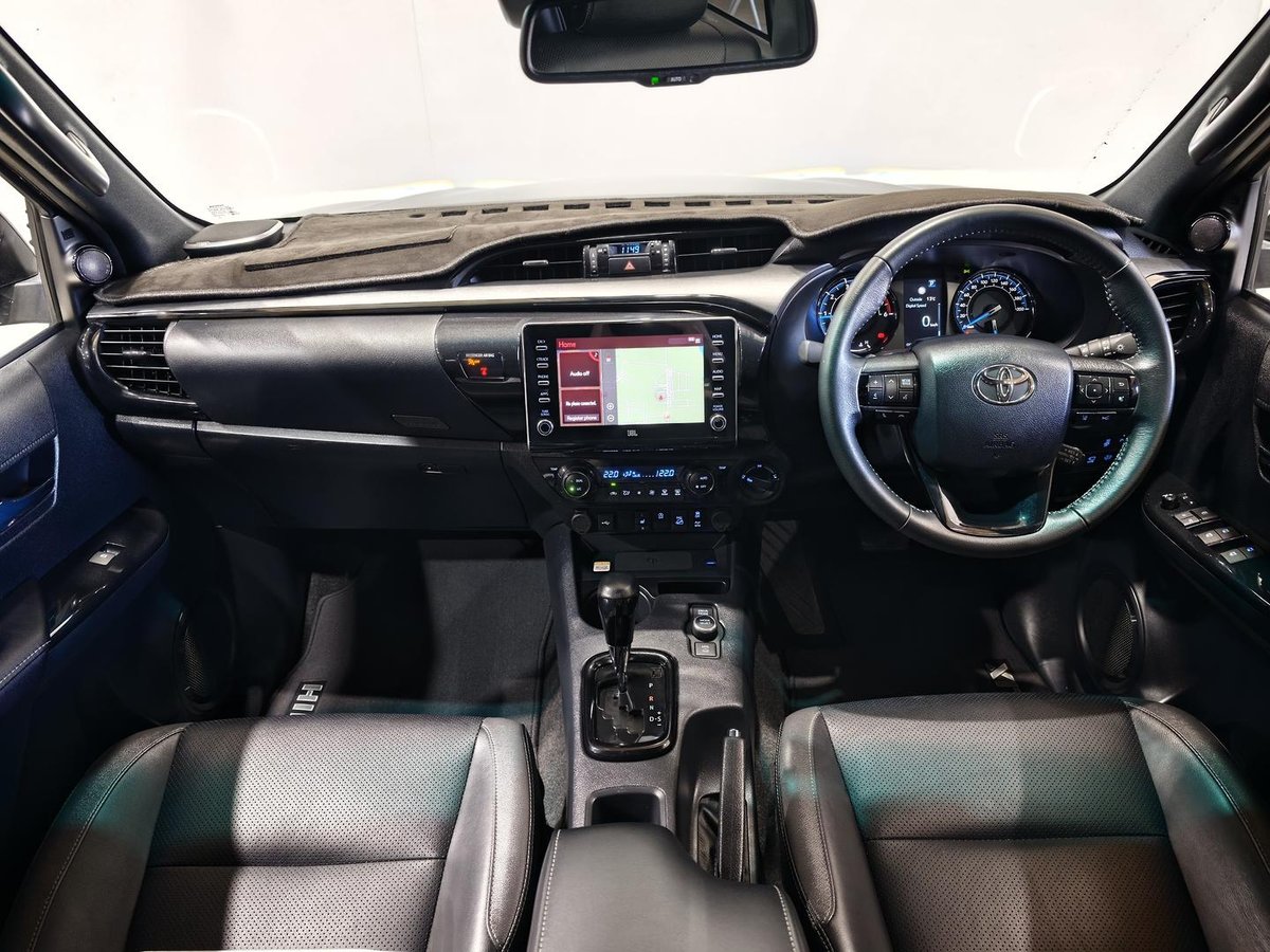 2024 Toyota Hilux Rogue 48V GUN126R 4X4 Dual Range image 18