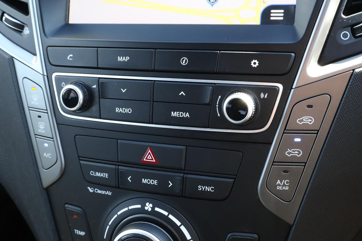 2016 Hyundai Santa Fe Highlander DM3 Series II MY17 4X4 On Demand image 21