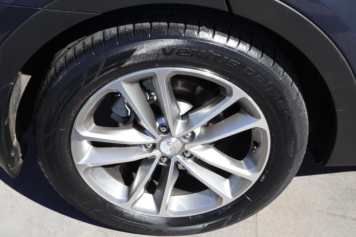 2016 Hyundai Santa Fe Highlander DM3 Series II MY17 4X4 On Demand image 35