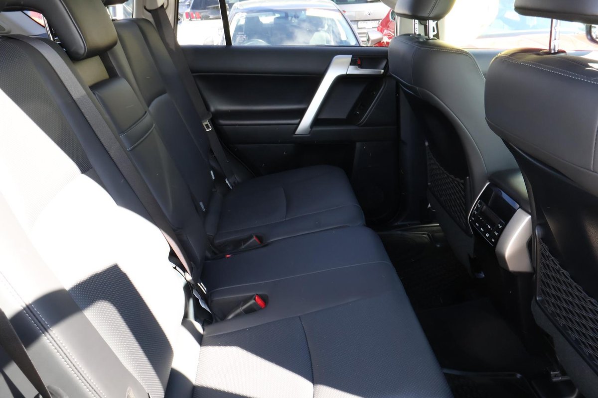 2021 Toyota Landcruiser Prado VX GDJ150R 4X4 Dual Range image 24