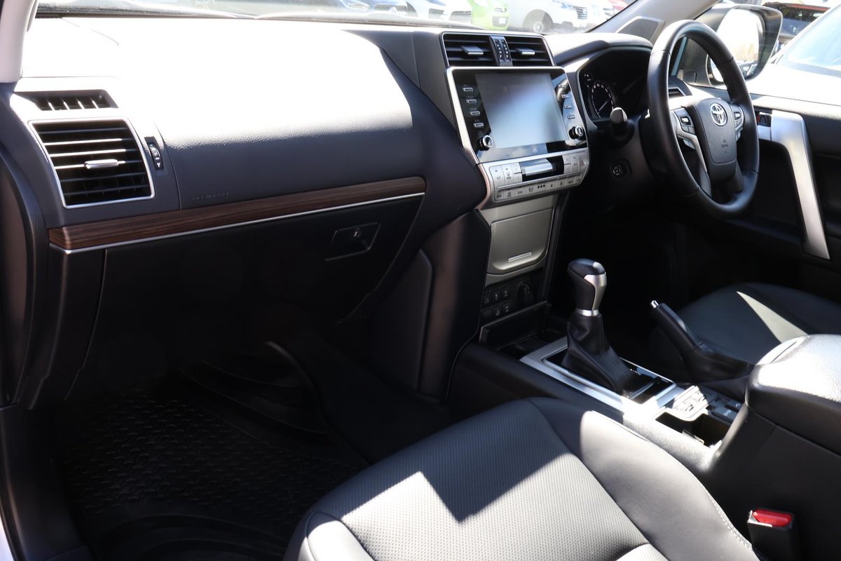 2021 Toyota Landcruiser Prado VX GDJ150R 4X4 Dual Range image 26