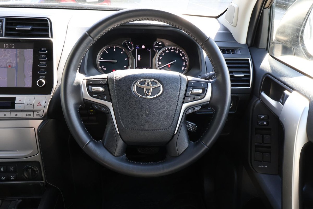 2021 Toyota Landcruiser Prado VX GDJ150R 4X4 Dual Range image 9