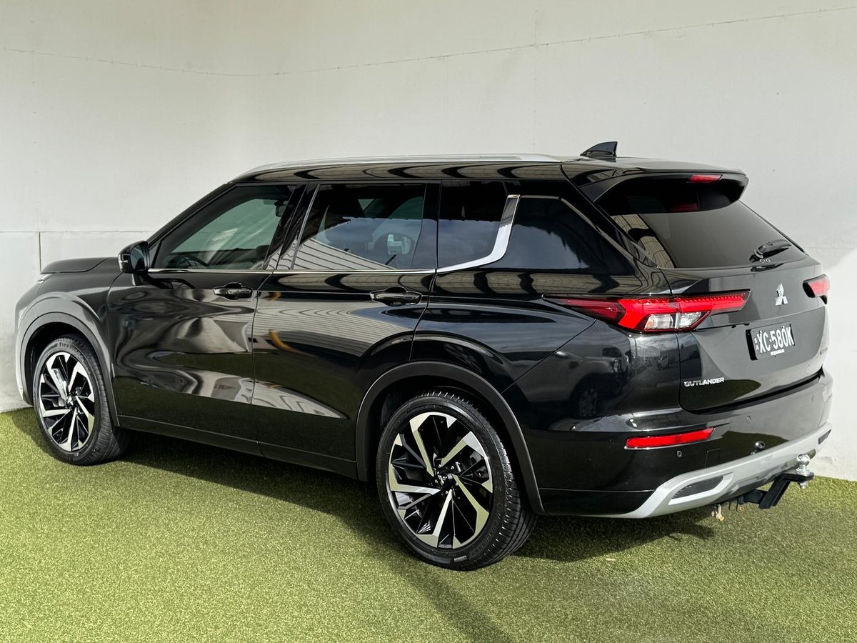 2022 Mitsubishi Outlander Exceed ZM MY22 AWD image 26