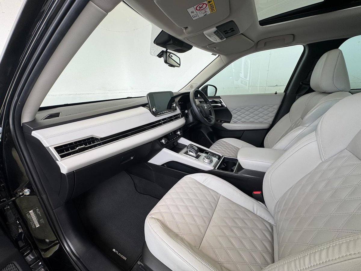2022 Mitsubishi Outlander Exceed ZM MY22 AWD image 14