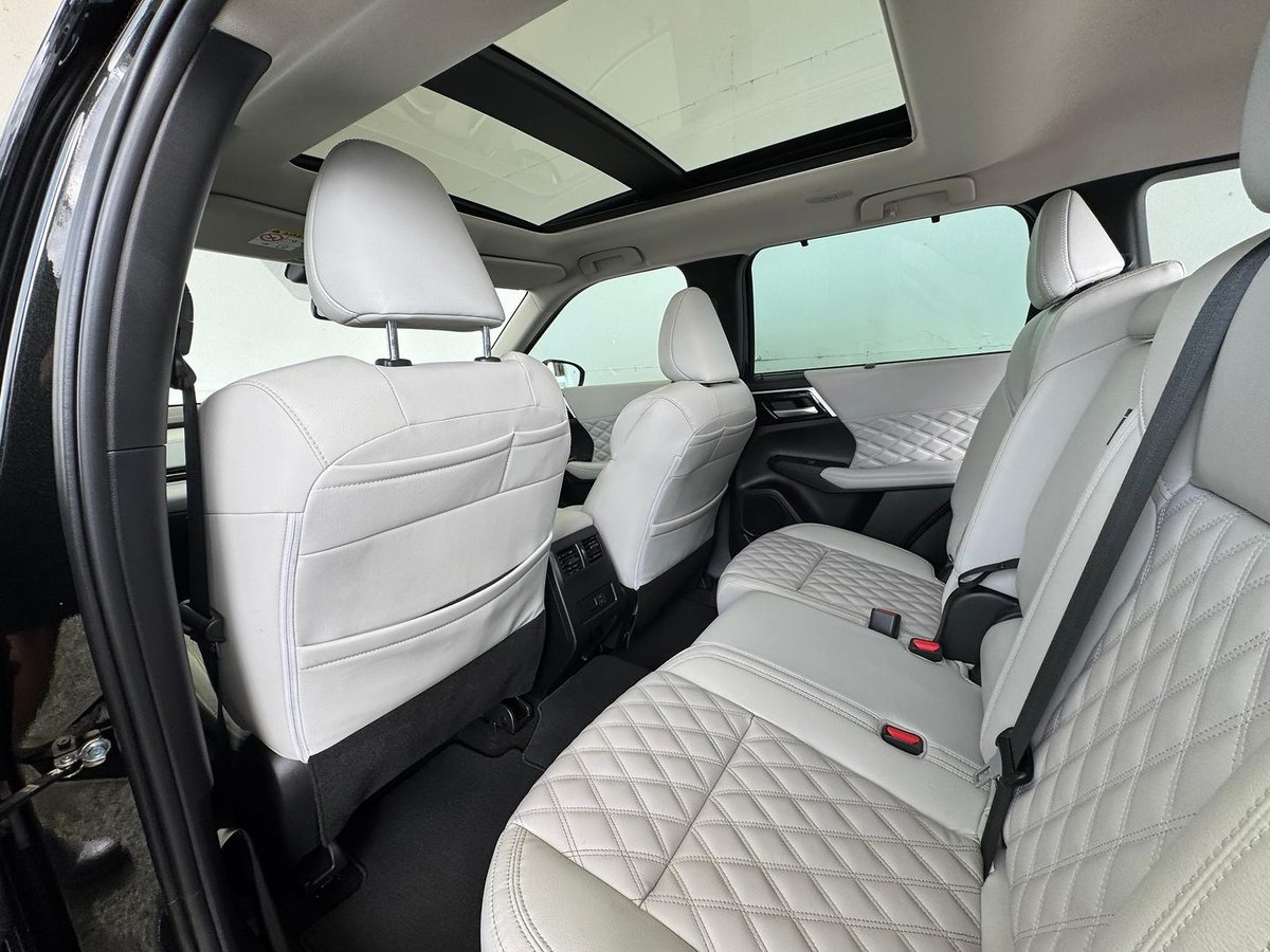 2022 Mitsubishi Outlander Exceed ZM MY22 AWD image 16