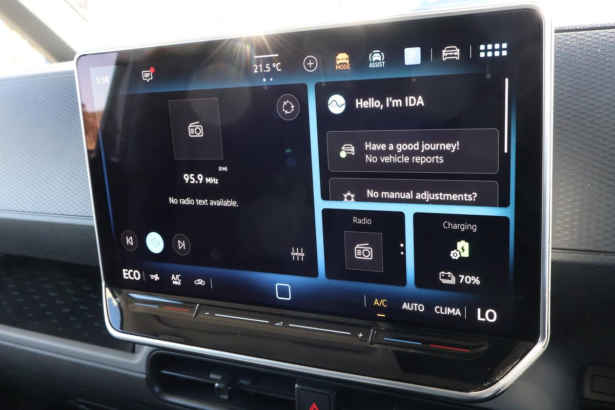 2025 Volkswagen ID. Buzz Cargo BEV550 EBN MY25 image 13