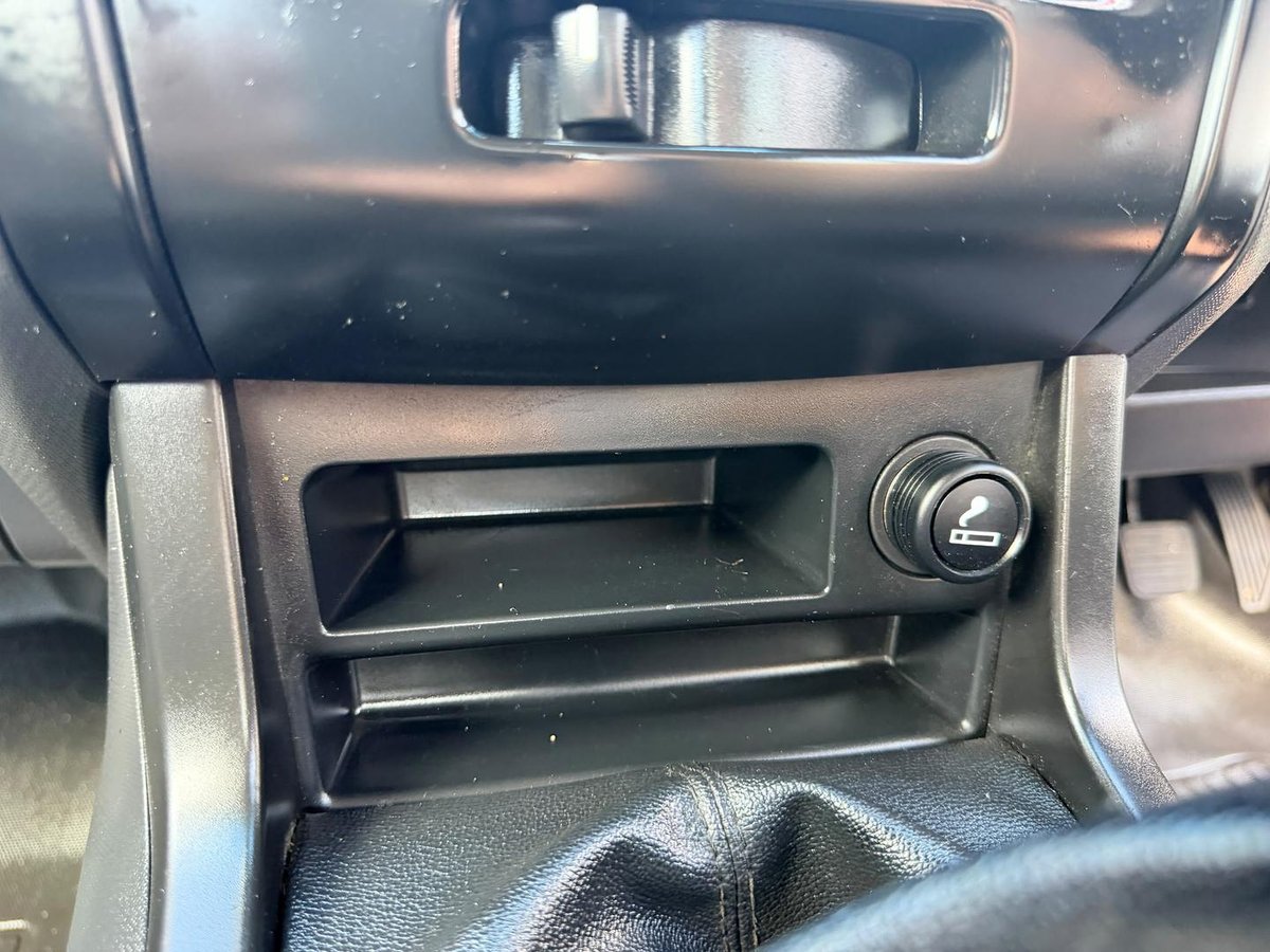2017 Isuzu D-MAX SX MY17 4X4 Dual Range image 29