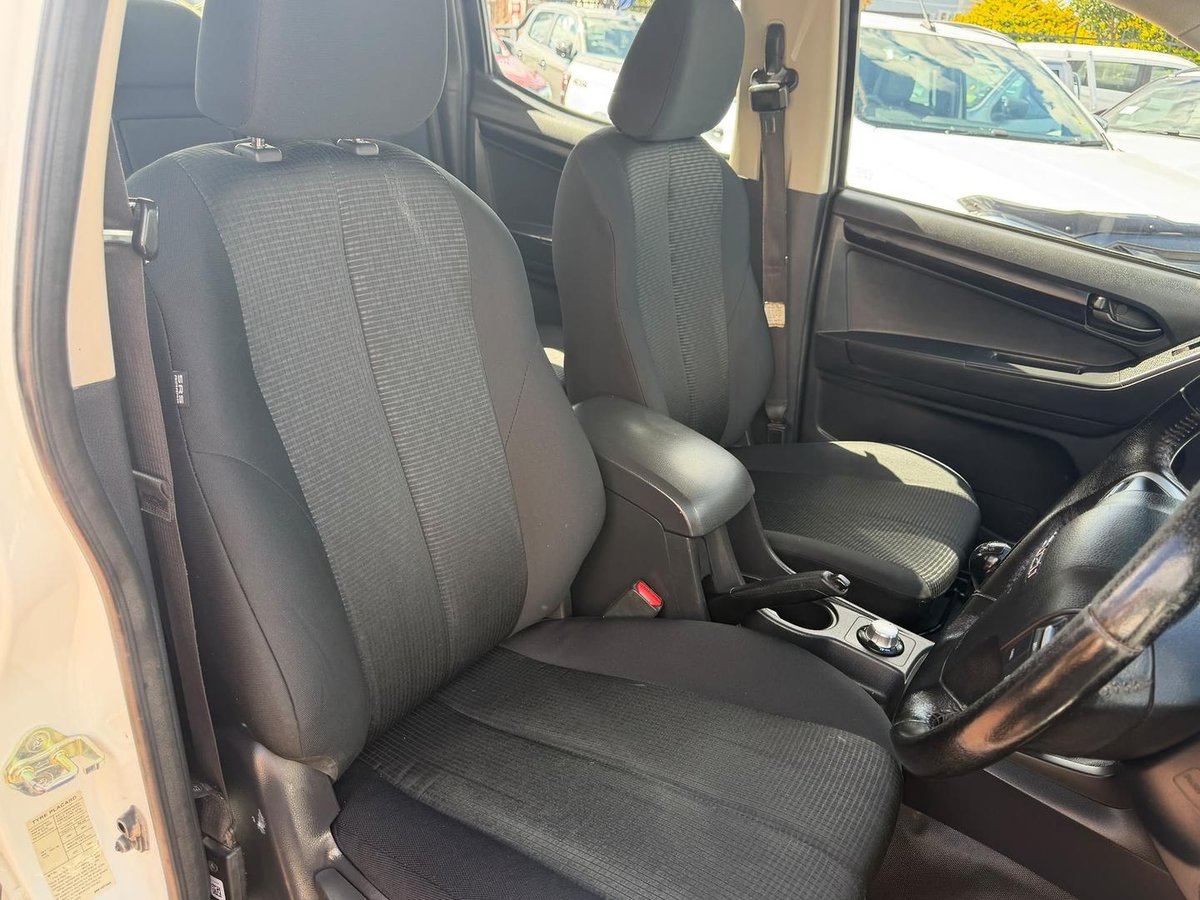 2017 Isuzu D-MAX SX MY17 4X4 Dual Range image 25