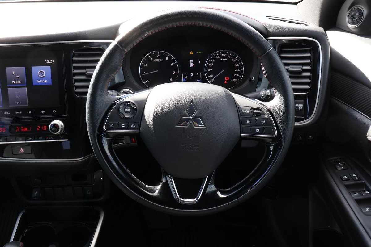 2021 Mitsubishi Outlander Black Edition ZL MY21 image 9