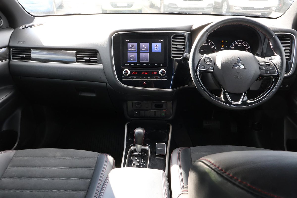 2021 Mitsubishi Outlander Black Edition ZL MY21 image 8