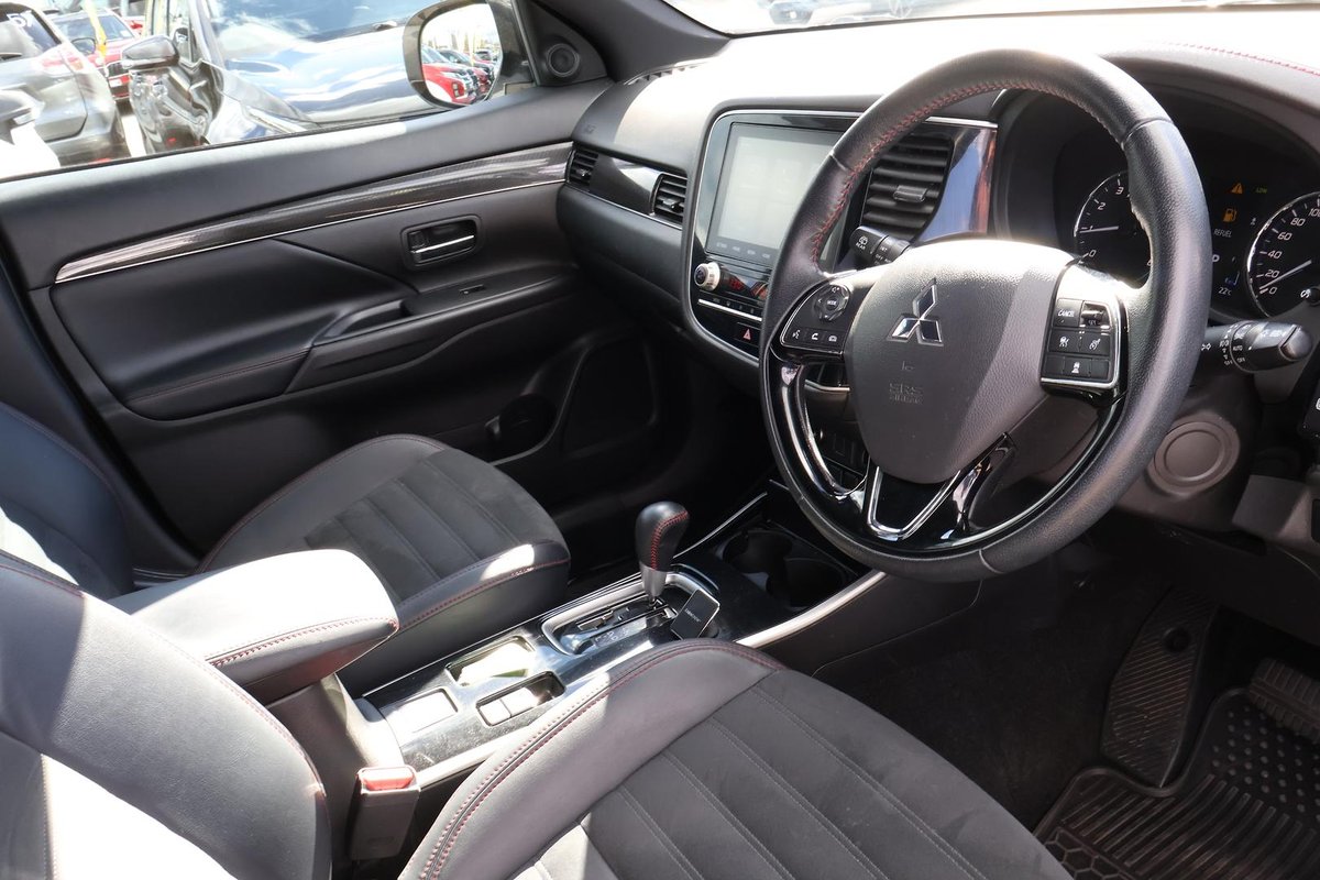 2021 Mitsubishi Outlander Black Edition ZL MY21 image 7