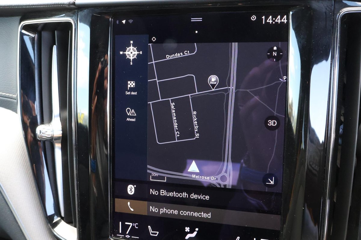 2021 Volvo XC60 T8 Polestar MY21 4X4 On Demand image 15