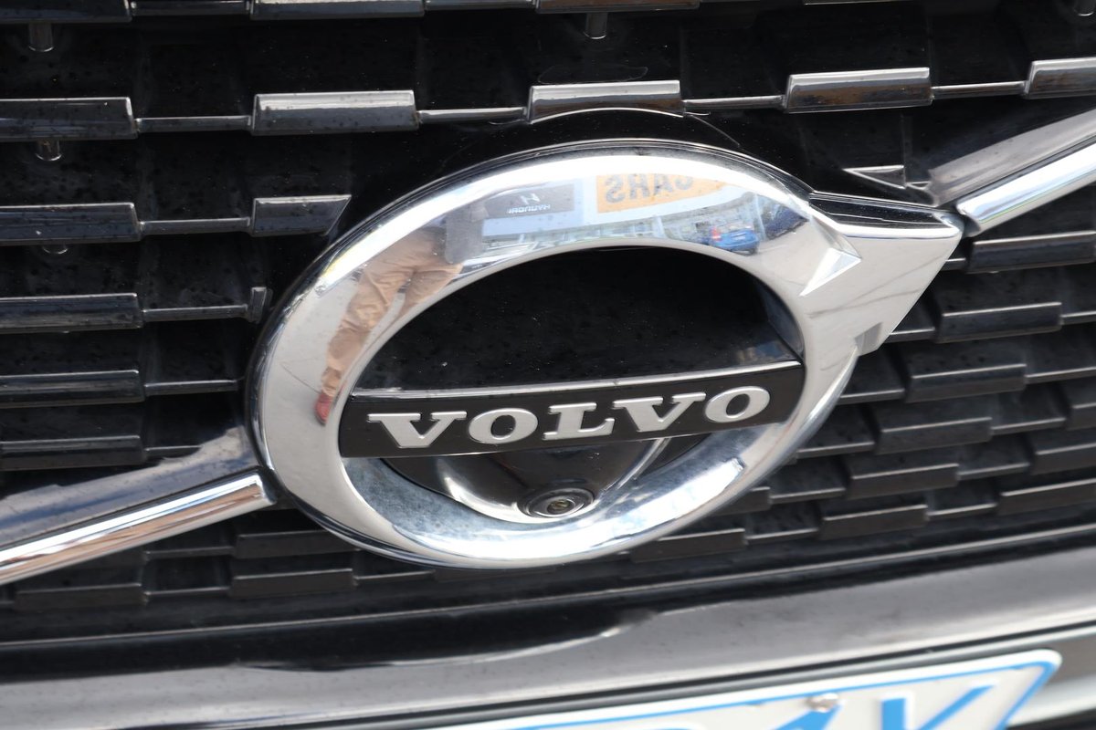 2021 Volvo XC60 T8 Polestar MY21 4X4 On Demand image 37