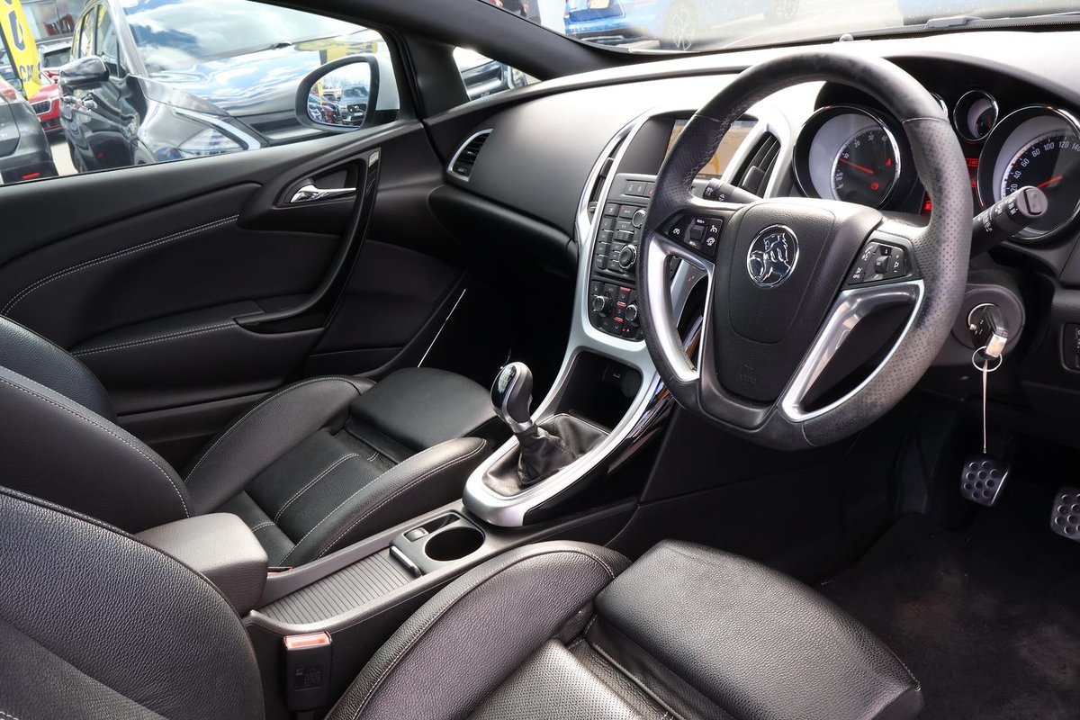 2015 Holden Astra GTC PJ MY15.5 image 7