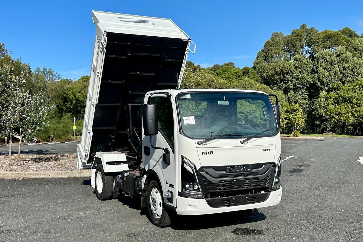 2026 Isuzu N Series NKR 62/45-150 DT D25 Tipper image 14