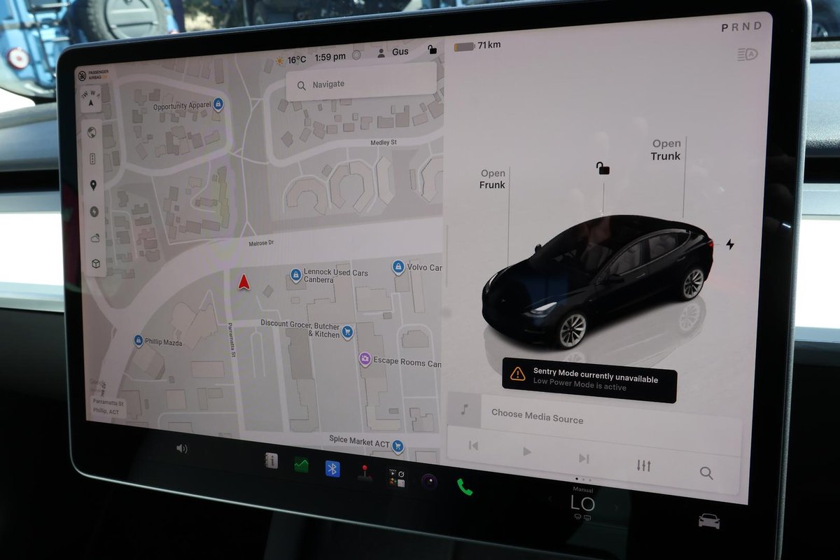 2022 Tesla Model 3 Long Range AWD image 14