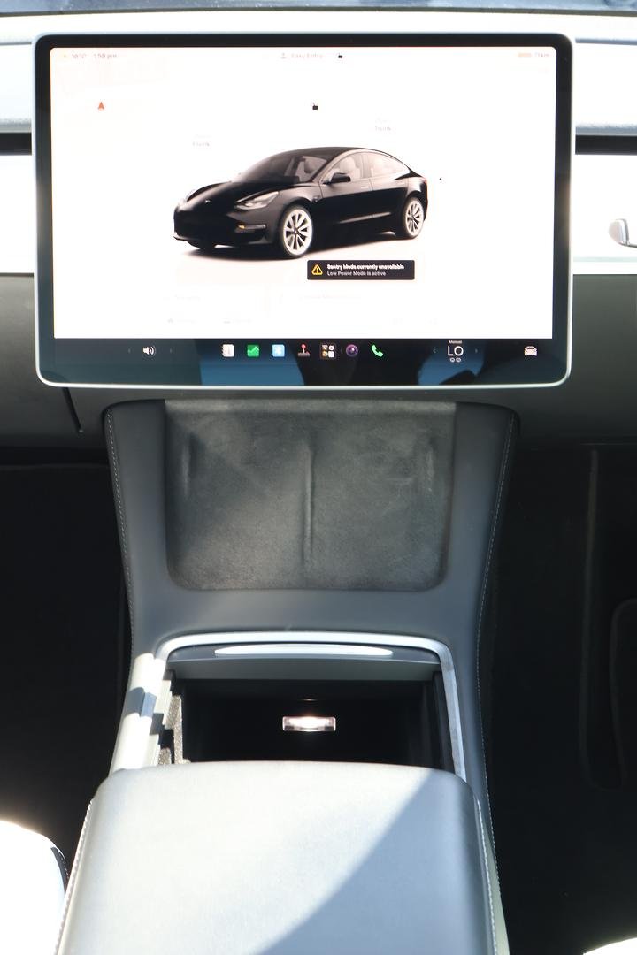 2022 Tesla Model 3 Long Range AWD image 19