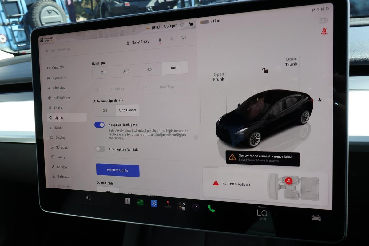 2022 Tesla Model 3 Long Range AWD image 16