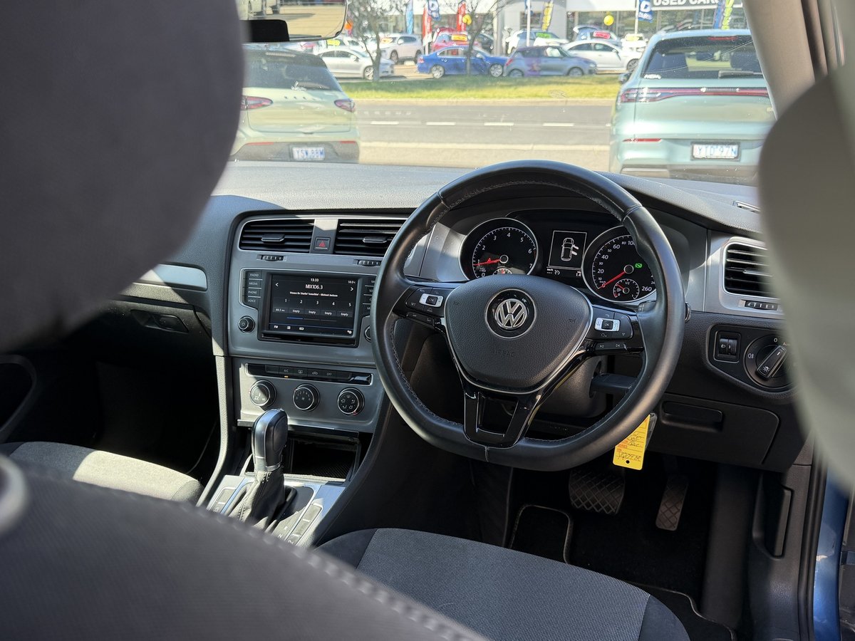 2016 Volkswagen Golf 92TSI Trendline 7 MY16 image 11