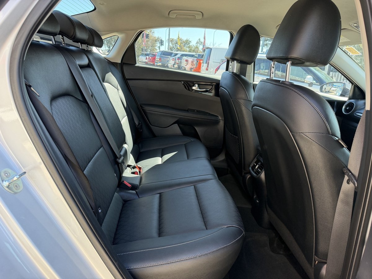 2022 Kia Cerato Sport+ BD MY22 image 11