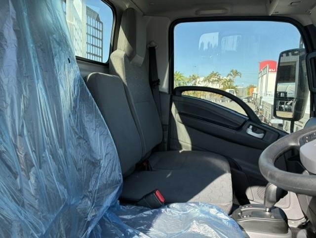 2026 Isuzu N Series NLR 45-150 DT D25 Traypack image 10