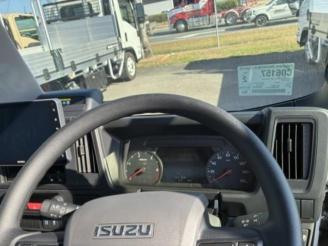 2025 Isuzu N Series NLR 45-150 DT D34 Traypack image 11