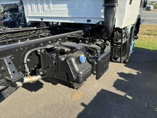 2026 Isuzu N Series image 7