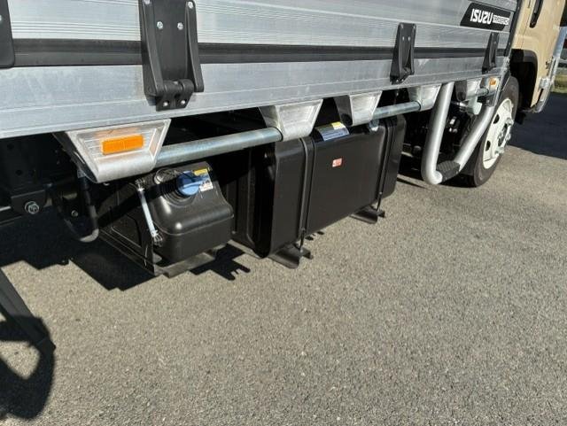 2026 Isuzu N Series NPR 45/65-175 DT D34 Tradepack image 9