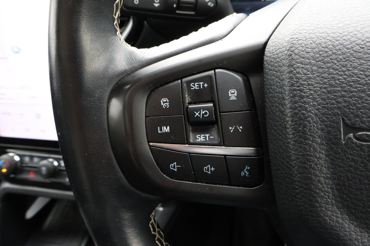 2022 Ford Everest Platinum MY22 4X4 Dual Range image 40