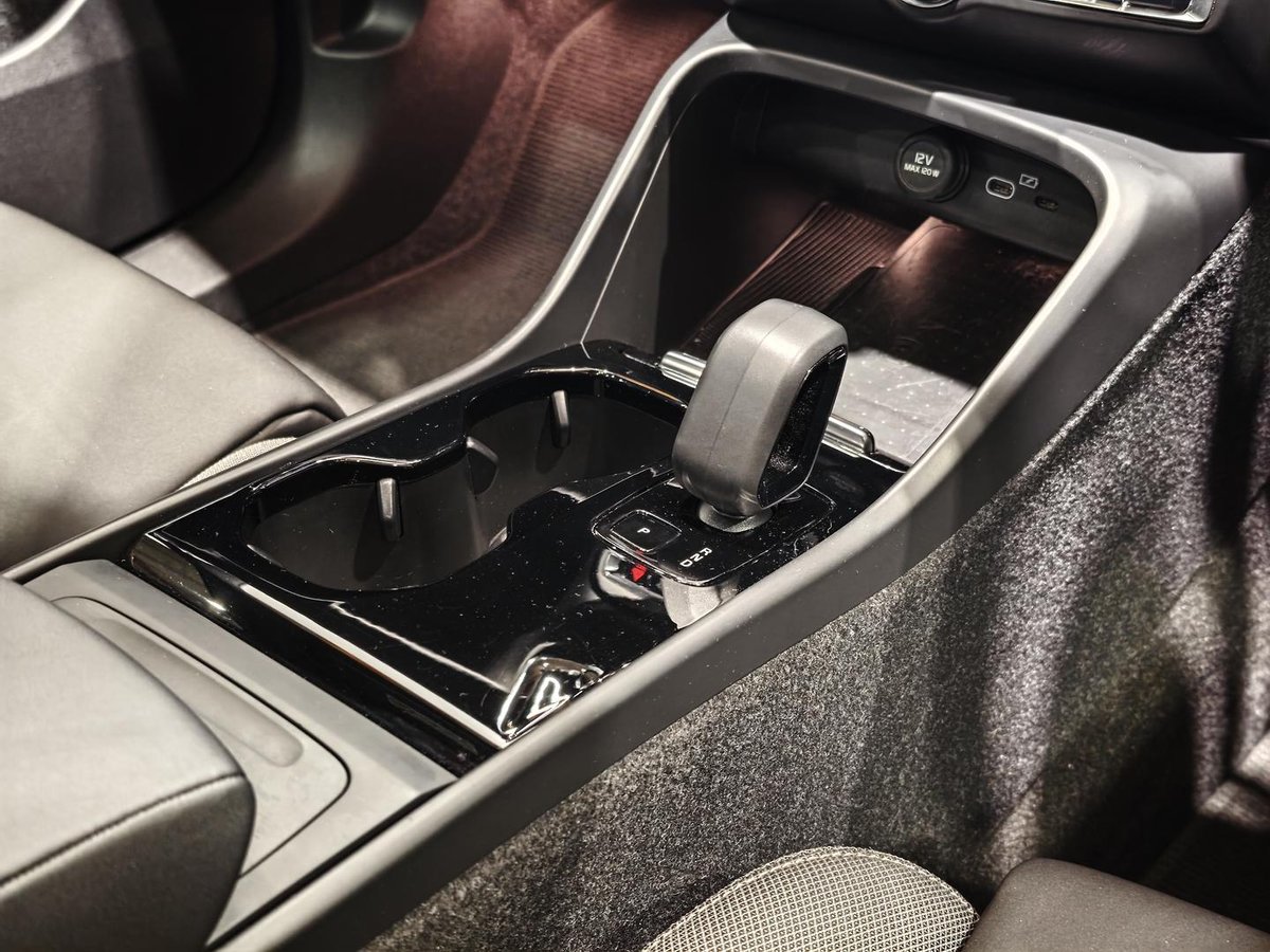 2022 Volvo C40 Recharge Twin MY23 AWD image 15