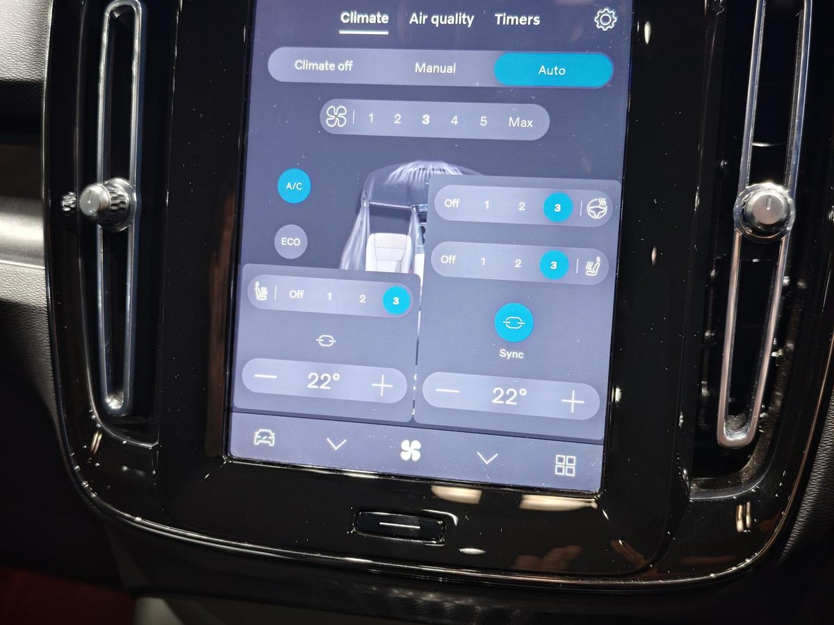 2022 Volvo C40 Recharge Twin MY23 AWD image 14