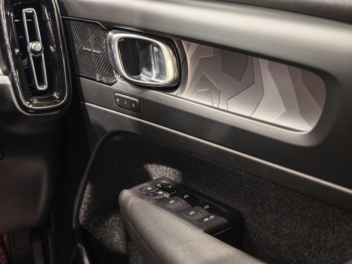 2022 Volvo C40 Recharge Twin MY23 AWD image 18