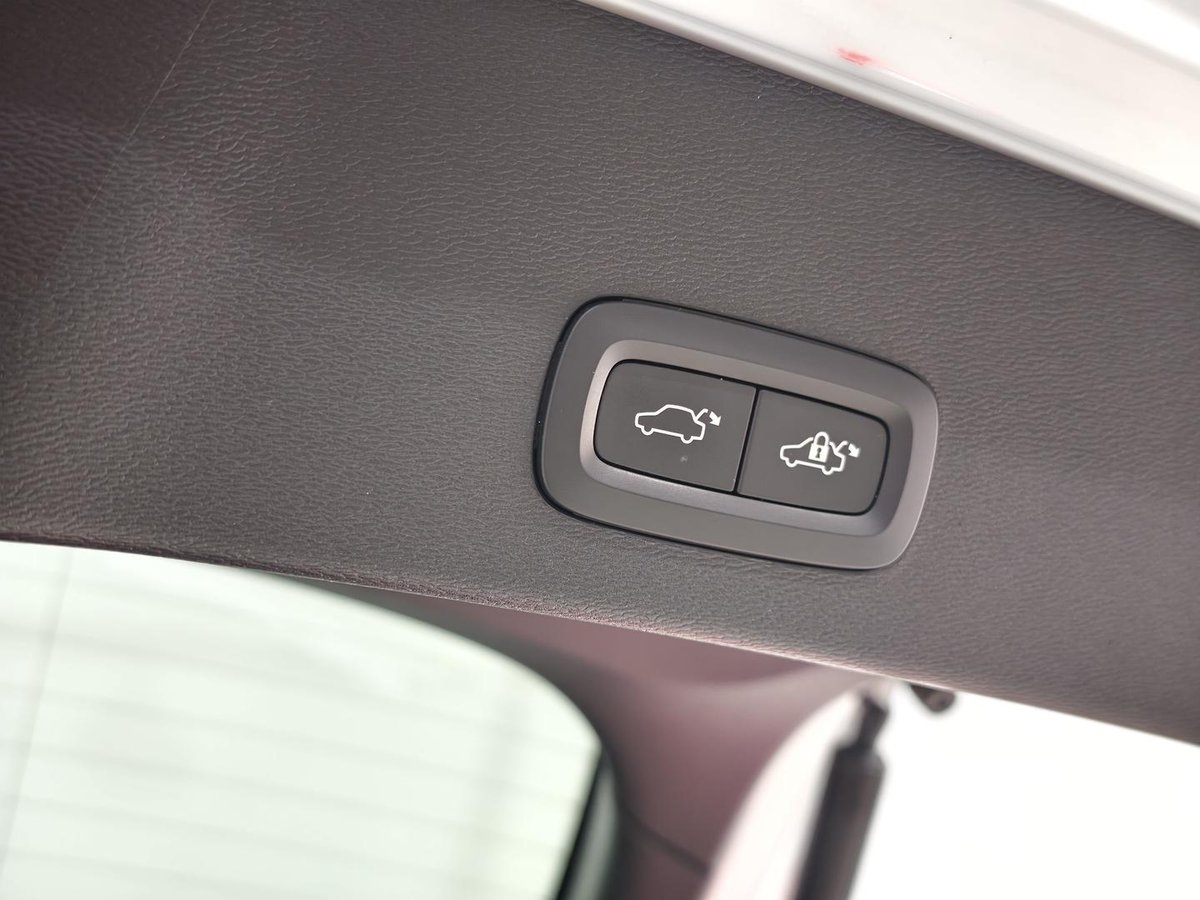 2022 Volvo C40 Recharge Twin MY23 AWD image 24