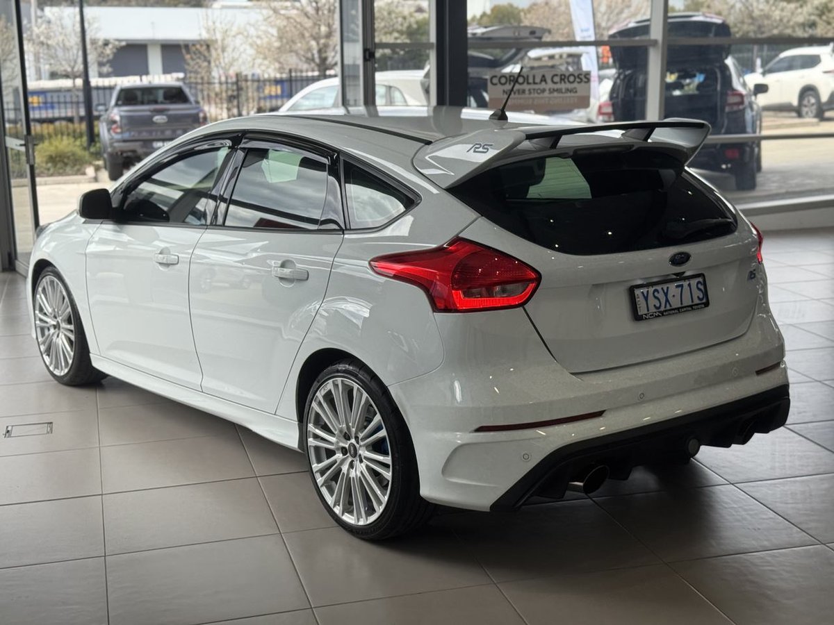 2017 Ford Focus RS LZ AWD image 13