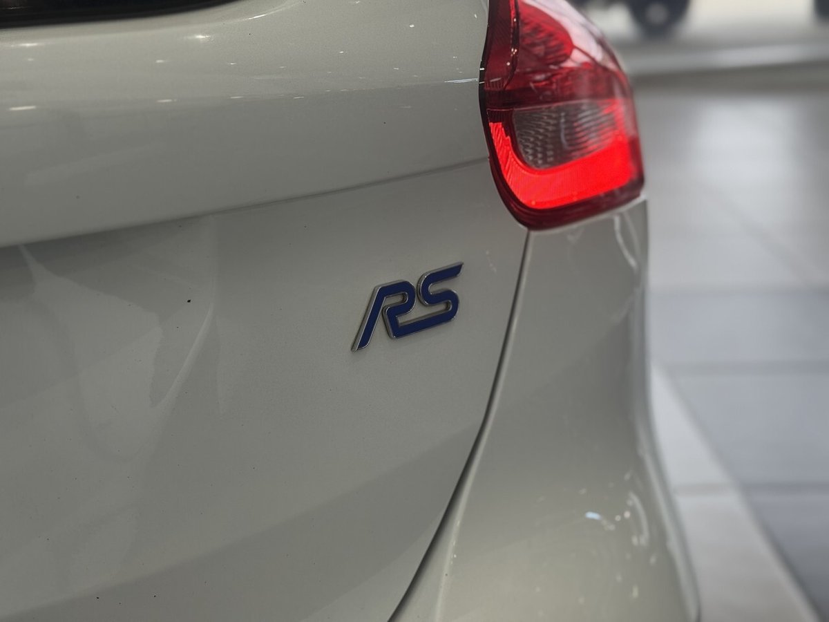 2017 Ford Focus RS LZ AWD image 14